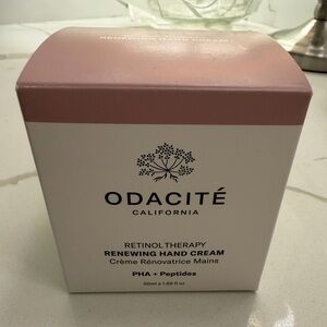 Odacité Retinol Therapy Renewal Hand Cream